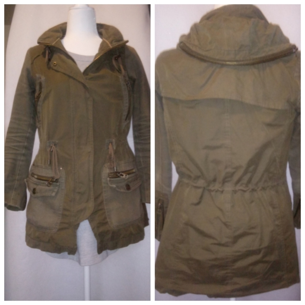 Green drawstring Jacket with drawstring waist